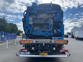 Camion porteur Volvo FMX 500 