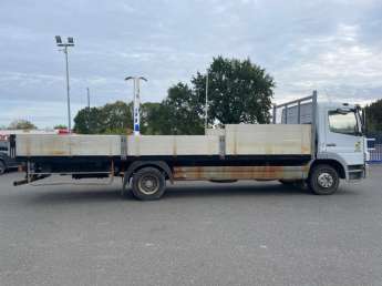 Camion porteur Mercedes ATEGO 12.18 
