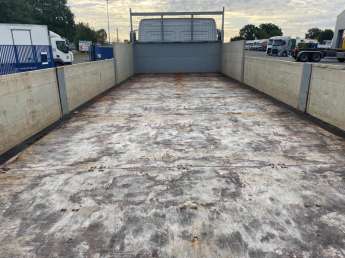 Camion porteur Mercedes ATEGO 12.18 
