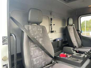 Camion porteur Mercedes ATEGO 12.18 