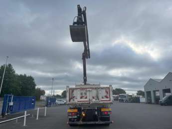 Camion porteur Renault C380 