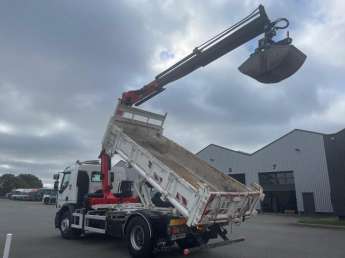 Camion porteur Renault C380 