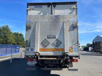 Camion porteur Mercedes AXOR 18.28 