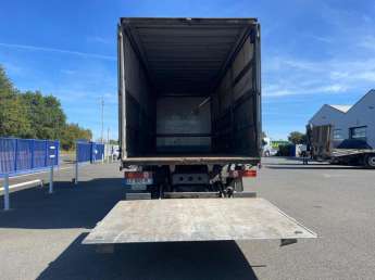 Camion porteur Mercedes AXOR 18.28 