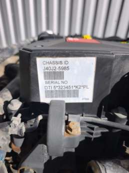 Moteur MOTEUR RVI DTI 5  7422831020 RENAULT