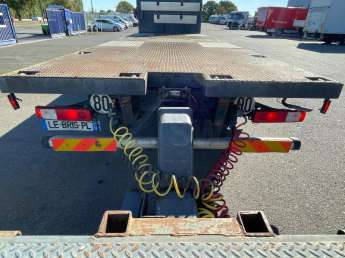 Camion porteur Renault T460 