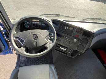 Camion porteur Renault T460 