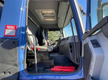 Camion porteur Renault T460 