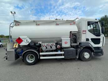 Camion porteur Renault D210 