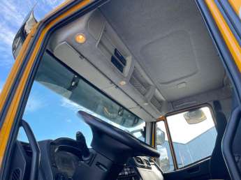 Camion porteur Iveco STRALIS 420 