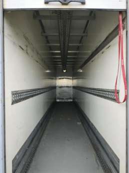 Carrosserie CAISSE TYPE BLANCHISSERIE CARGOVAN