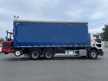 Camion porteur Renault C380 