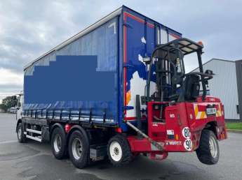 Camion porteur Renault C380 