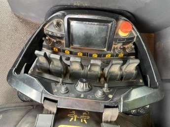 Camion porteur Renault C440 