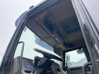Camion porteur Renault KERAX 370 Dci 