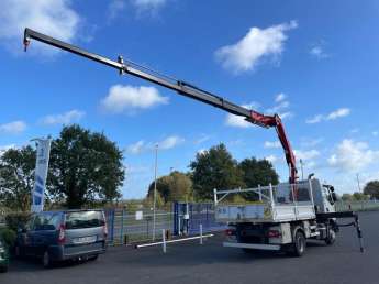 Camion porteur Renault D210 NARROW 