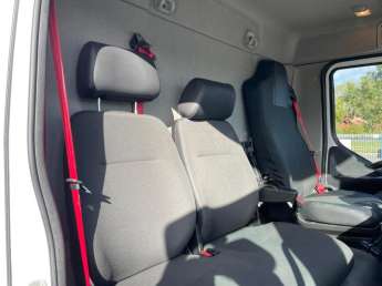 Camion porteur Renault D210 NARROW 
