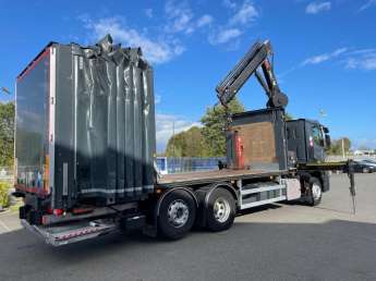 Camion porteur Renault C430 