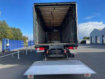 Camion porteur Renault C430 