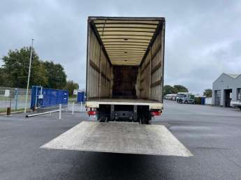 Camion porteur Renault C430 