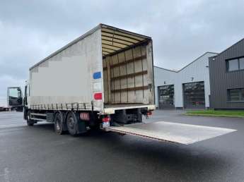 Camion porteur Renault C430 