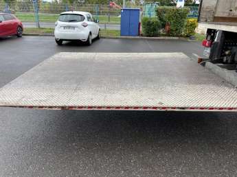 Camion porteur Renault C430 
